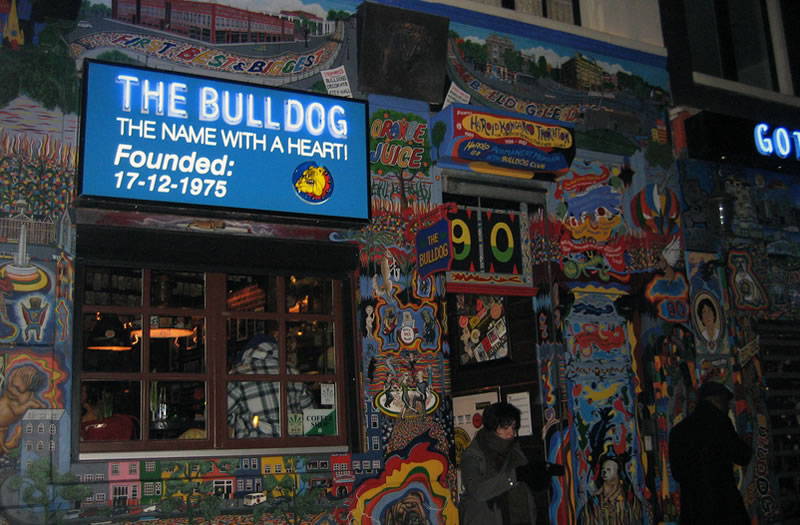 The Bulldog: El veterano de los coffeeshop - La Guía de Amsterdam